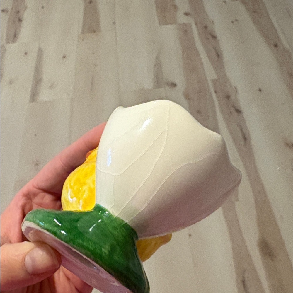 Bordallo Pinheiro Chickie Egg Cup - Picture 3 of 4